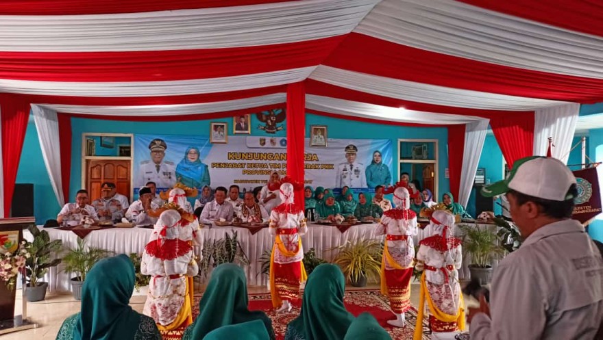 KUNJUNGAN KERJA PJ. GUBERNUR LAMPUNG KE TUBABA DI TIYUH KAGUNGAN RATU